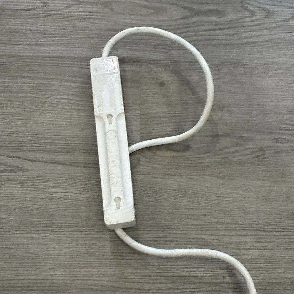 Kingtec 6 Outlet 3ft Cord - Surge Protector Power Tap Strip Circuit Breaker UL